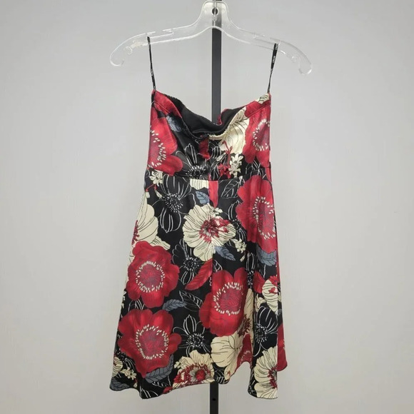 XOXO Y2K strapless Dress - Picture 3 of 4